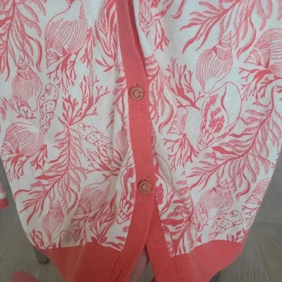 C. Wonder cardigan  - Picture 3 of 5